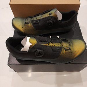 NEW! FIZIK CYCLING TEMPO OVERCURVE R4 IRIDESCENT BEETLE/BLACK 46EU 12US SPD-SL